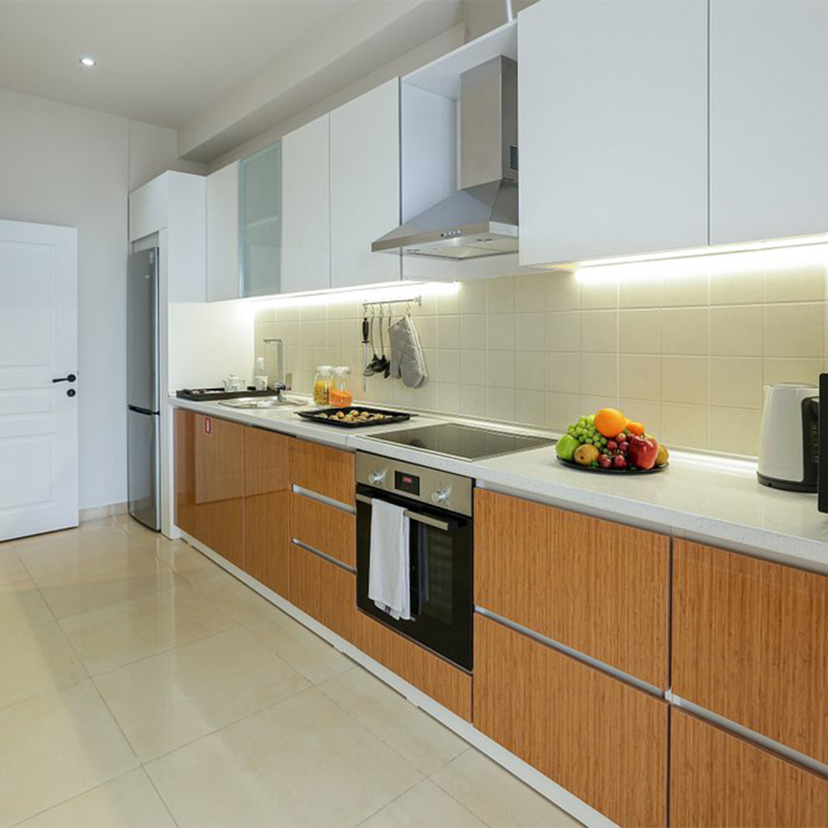 Kitchen & Wardrobe